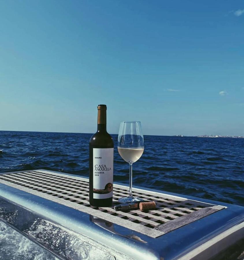 Porto Private Yacht- Accommodation Douro River المظهر الخارجي الصورة