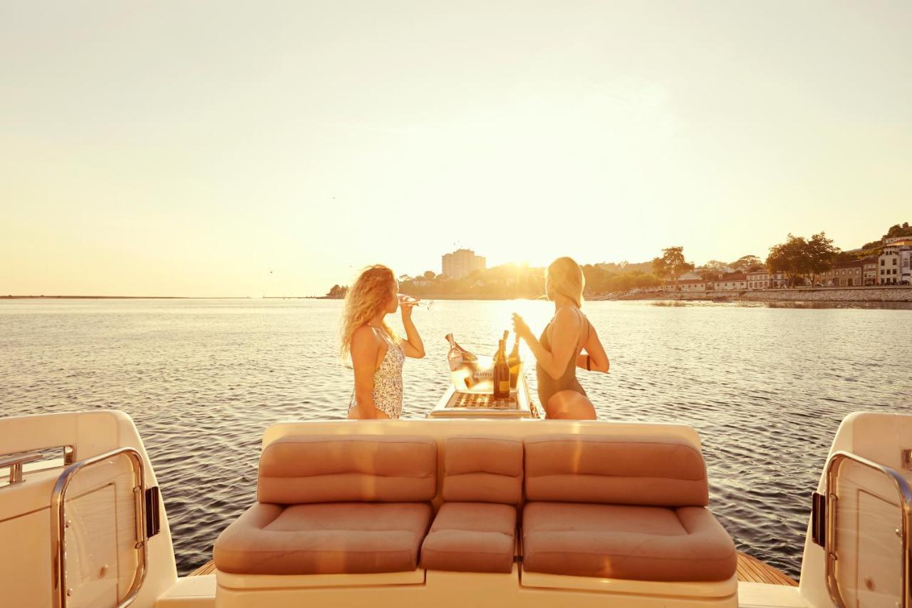 Porto Private Yacht- Accommodation Douro River المظهر الخارجي الصورة